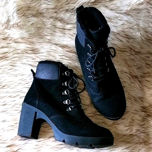 BearPaw Shoes - BearPaw Heeled Boot
